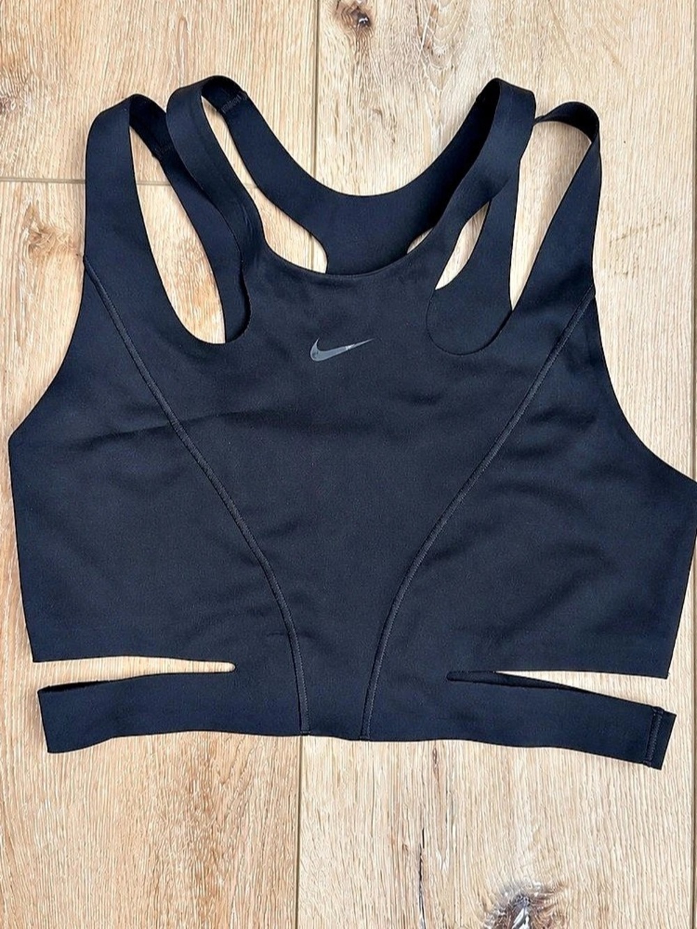Nike FutureMove Women’s Medium Black Light-Support Non-Padded Strappy Sports Bra